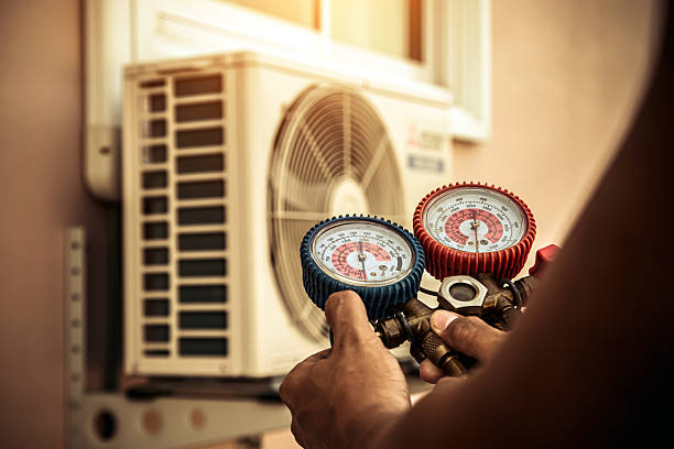 Professional Ac Installation technician working in Douglassville, PA